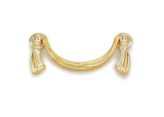 Os punhos de bronze luxuosos universais da cozinha, gaveta antiga do ouro puxam e os punhos